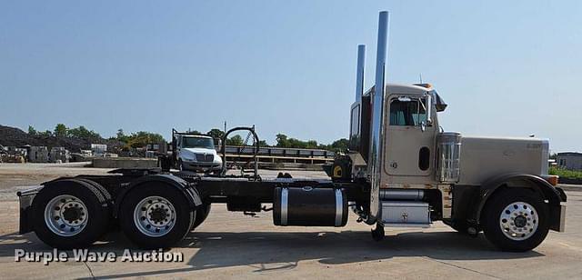 Image of Peterbilt 379 equipment image 3