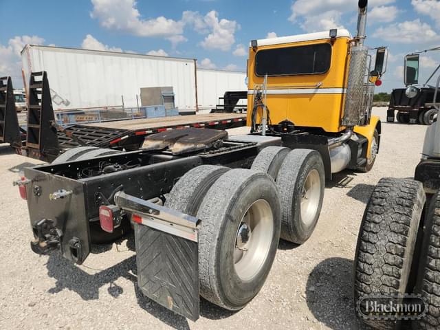 Image of Peterbilt 379 equipment image 4