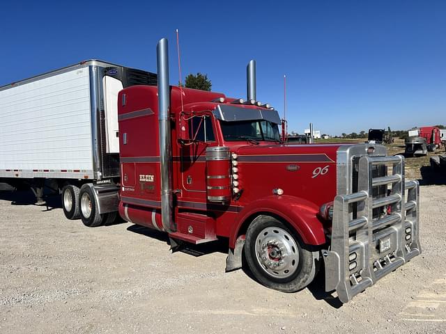 Image of Peterbilt 379EXHD equipment image 1