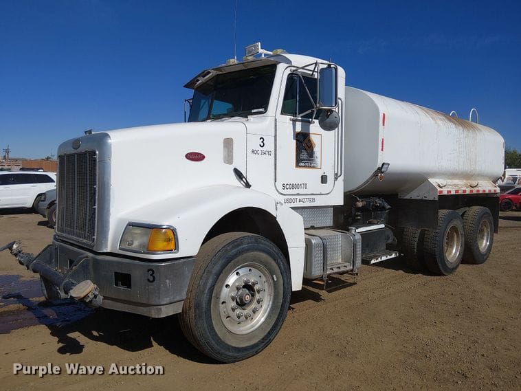 1996 Peterbilt 385 Equipment Image0
