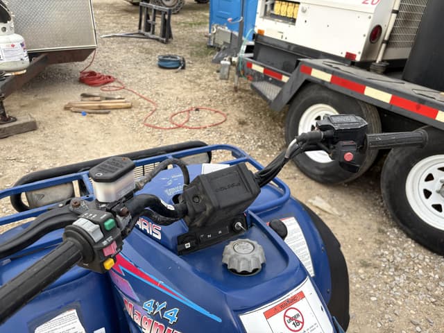 Image of Polaris 425 Magnum equipment image 4