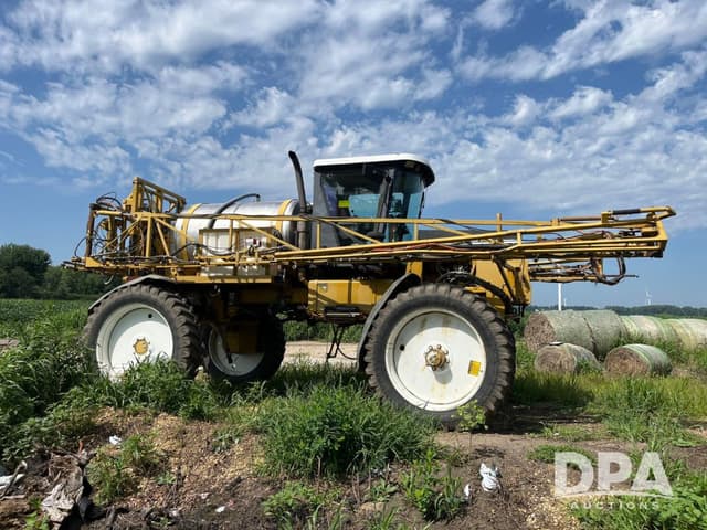 Image of Ag-Chem RoGator 854 equipment image 4