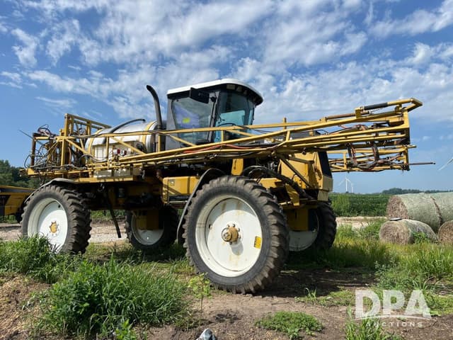 Image of Ag-Chem RoGator 854 equipment image 3