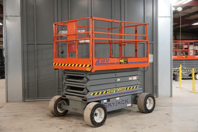 Image of Sky Jack SJ6832RT equipment image 2