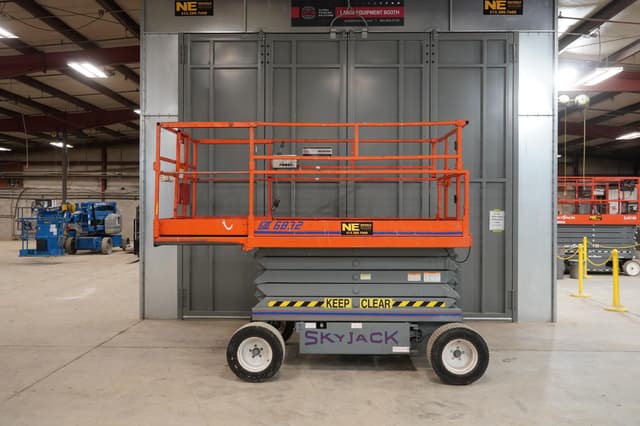 Image of Sky Jack SJ6832RT equipment image 1