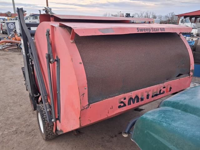 Image of SmithCo Sweepstar 60 equipment image 2