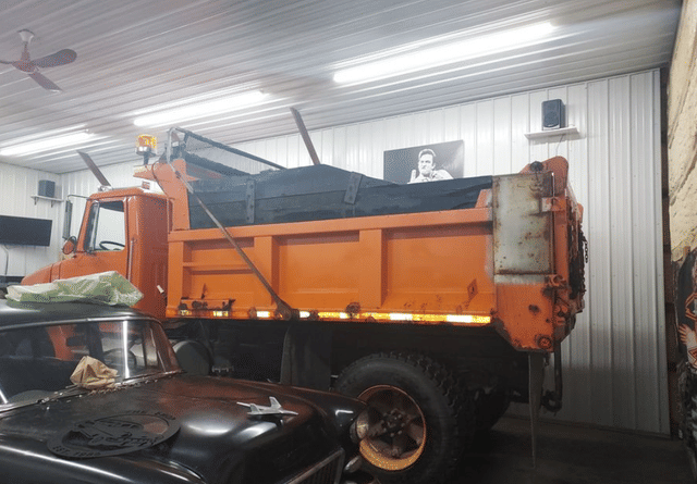 Image of Volvo WG equipment image 1