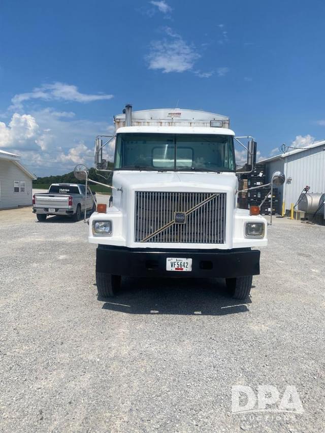 Image of Volvo WG64T equipment image 1