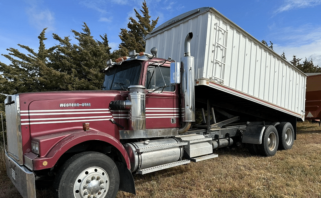 Image of Western Star 4900 Primary image