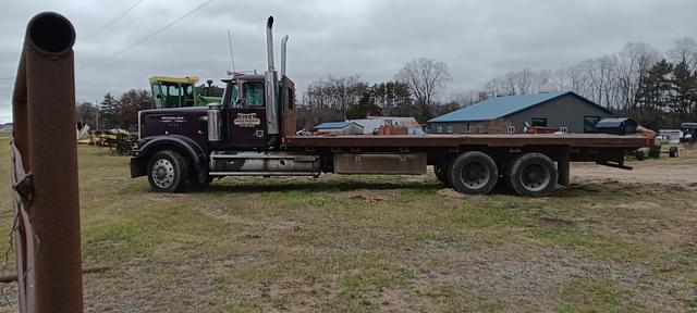 Image of Western Star 4900 equipment image 3