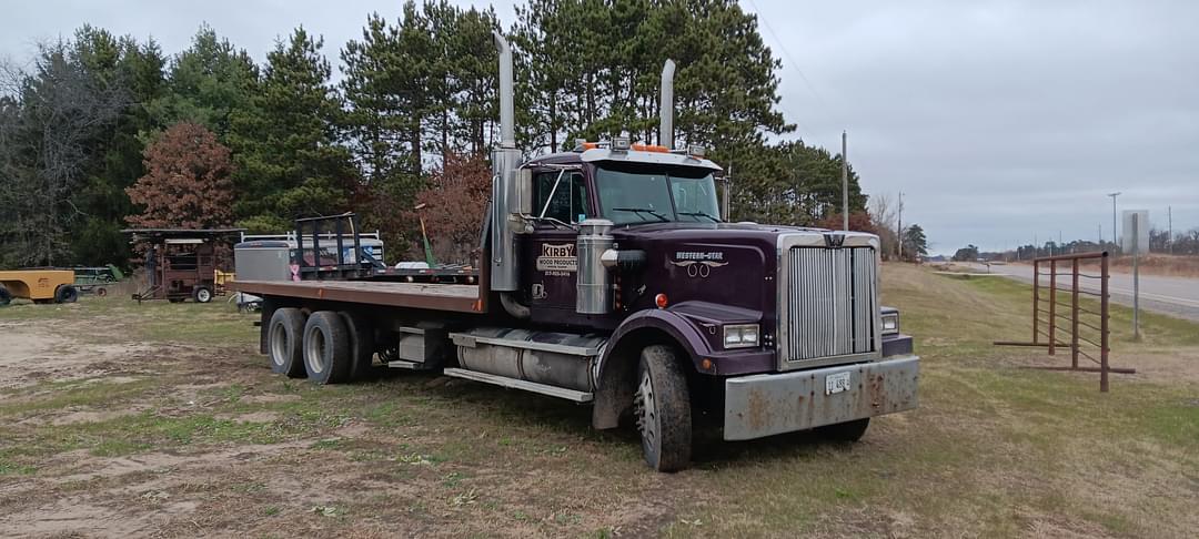 Image of Western Star 4900 Primary image