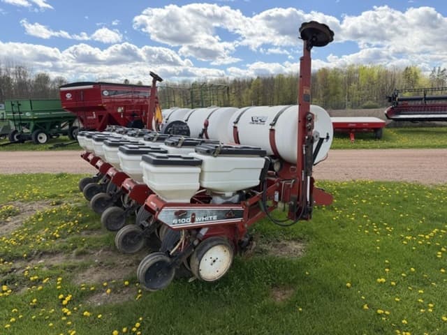 Image of White 6106 equipment image 1