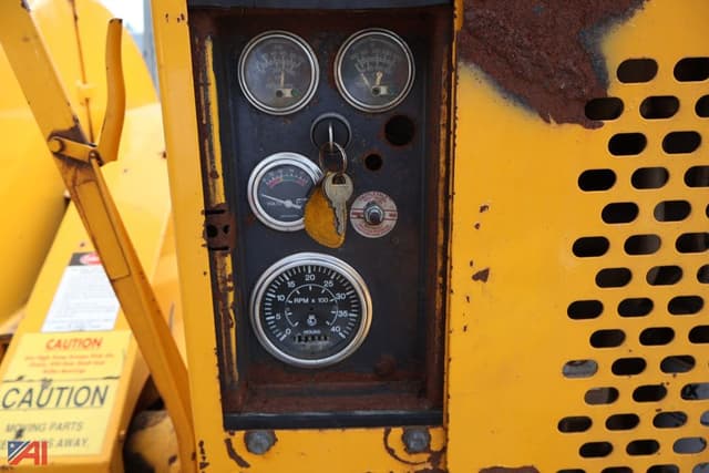 Image of Woodchuck W/C-19 equipment image 4