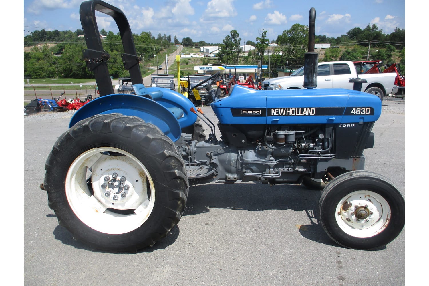 1997 New Holland 4630 Equipment Image0