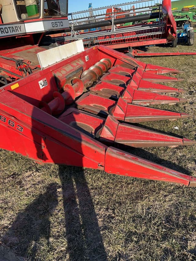 Image of Massey Ferguson 863 equipment image 2