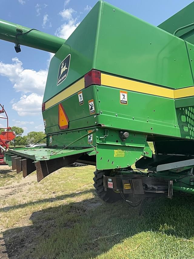Image of John Deere 9600 equipment image 3