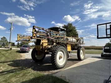 Main image Ag-Chem RoGator 854