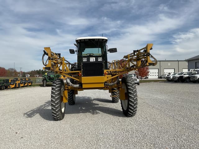 Image of Ag-Chem RoGator 854 equipment image 3