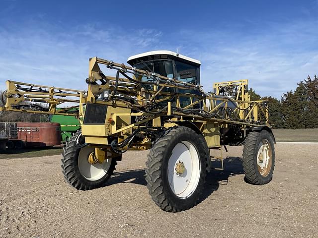 Image of Ag-Chem RoGator 854 equipment image 1