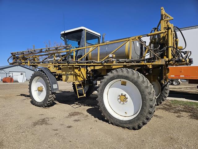 Image of Ag-Chem RoGator 854 equipment image 4