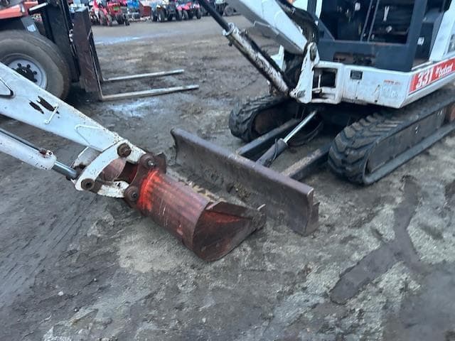 Image of Bobcat 331 equipment image 3