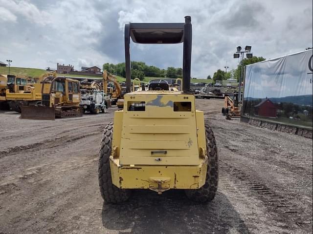 Image of Bomag BW172D equipment image 2