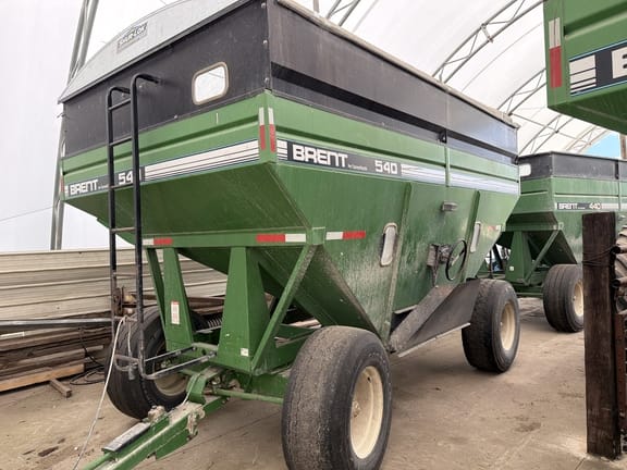 1997 Brent 540 Equipment Image0