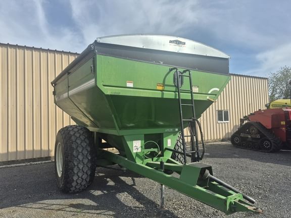 1997 Brent 672 Equipment Image0