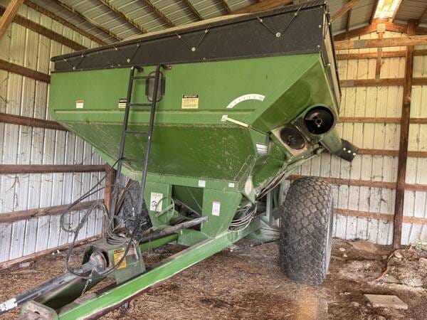 1997 Brent 672 Equipment Image0