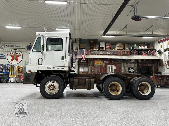 Image of Capacity Spotter Truck equipment image 1