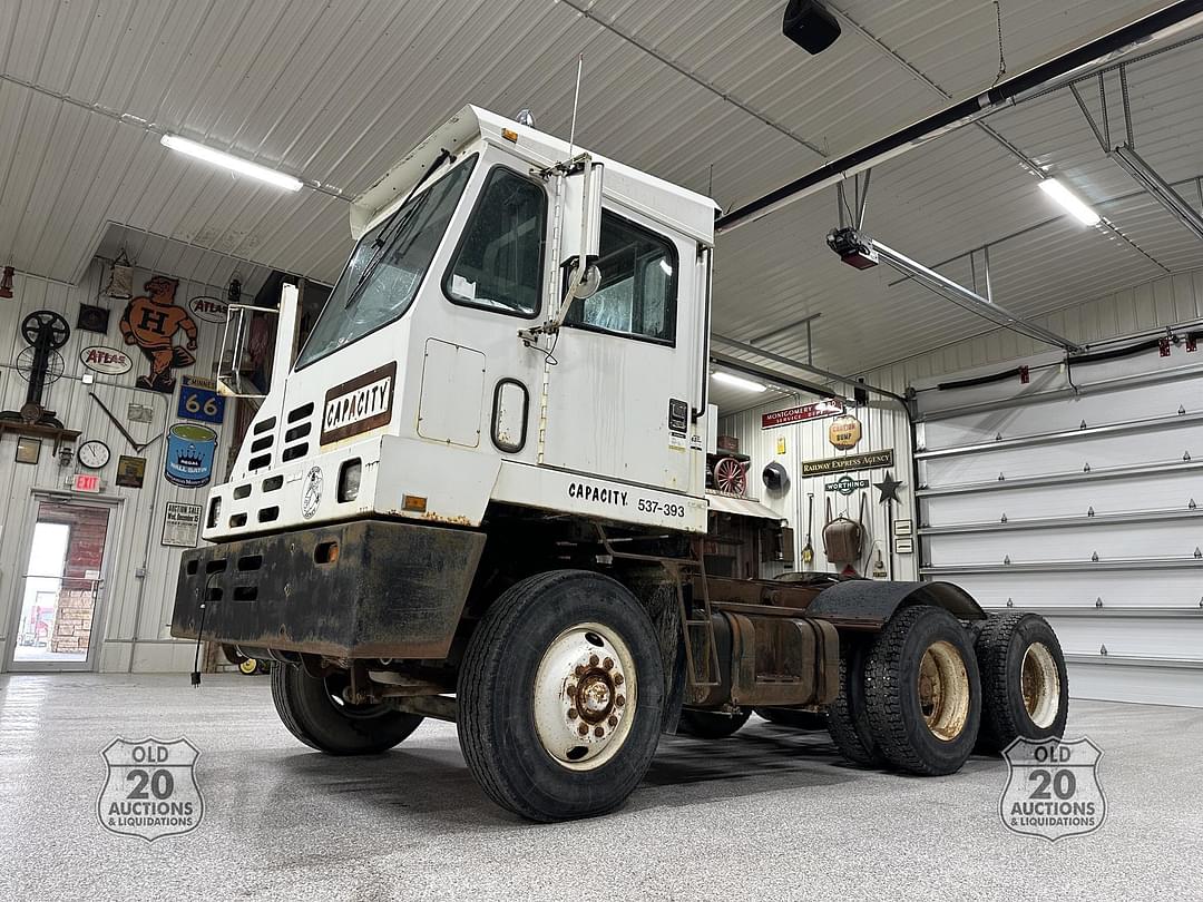 Image of Capacity Spotter Truck Primary image