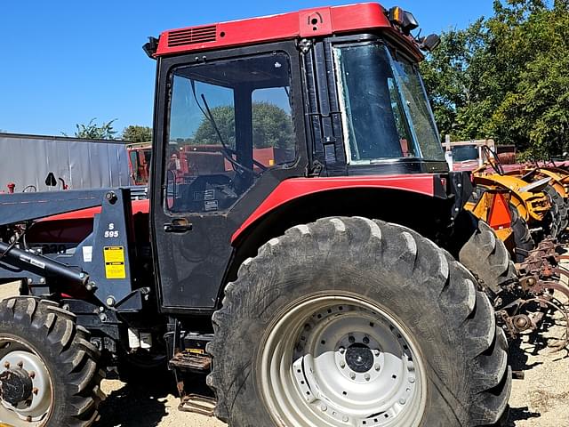 Image of Case IH 3230 equipment image 2