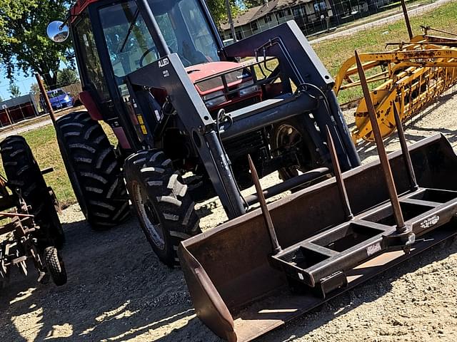 Image of Case IH 3230 equipment image 1