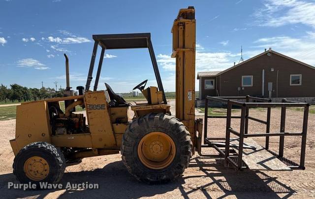 Image of Case 585E equipment image 3