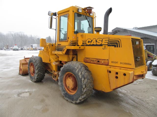 Image of Case 621B equipment image 3