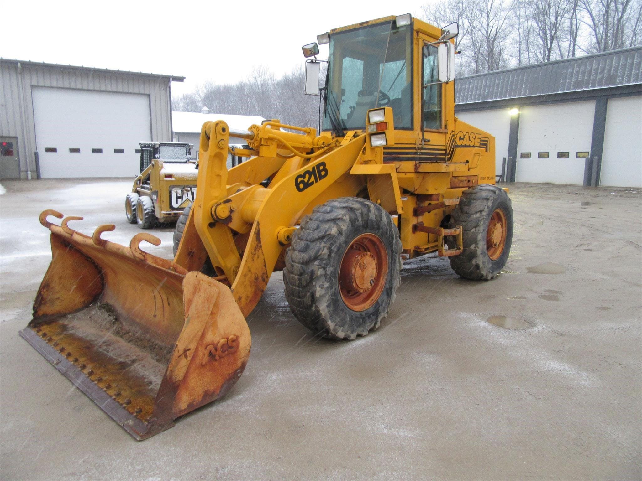 1997 Case 621B Equipment Image0