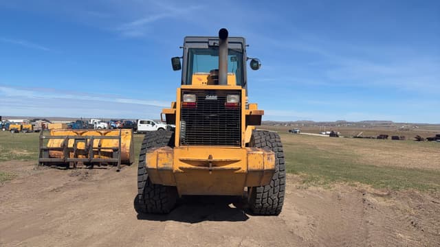 Image of Case 621B equipment image 4