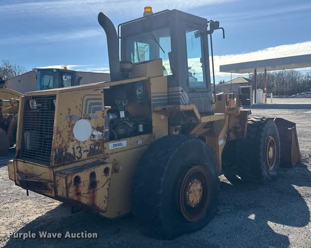 Image of Case 621B equipment image 4