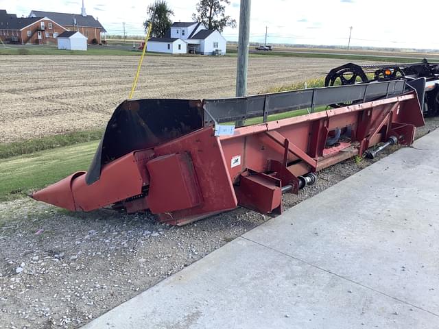 Image of Case IH 1083 equipment image 3