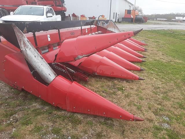 Image of Case IH 1083 equipment image 2