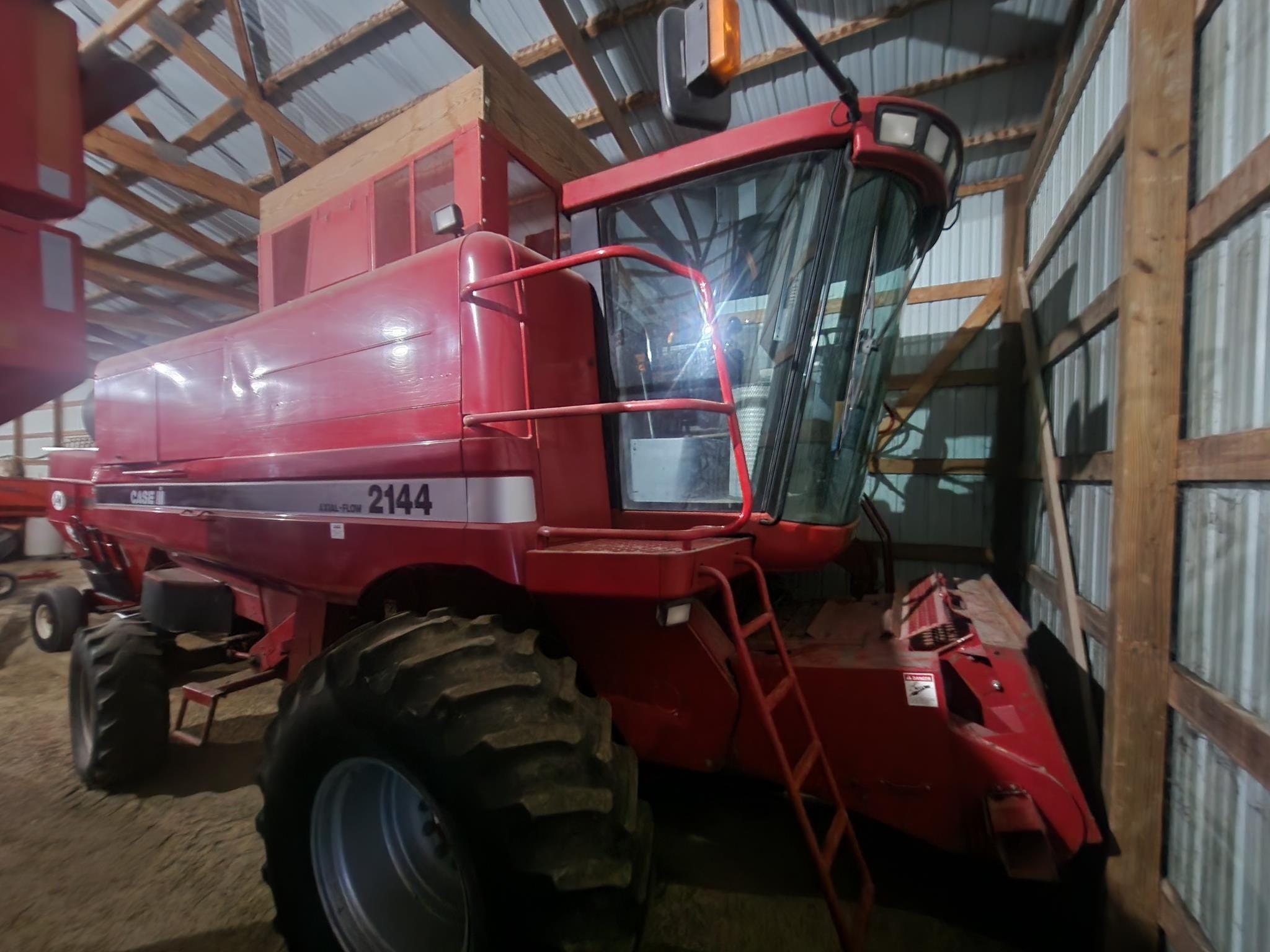 1997 Case IH 2144 Equipment Image0