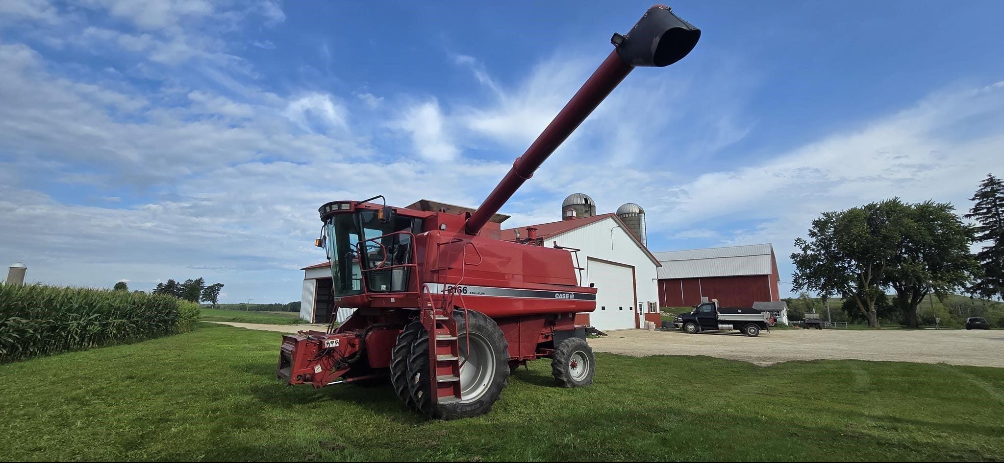 1997 Case IH 2166 Equipment Image0