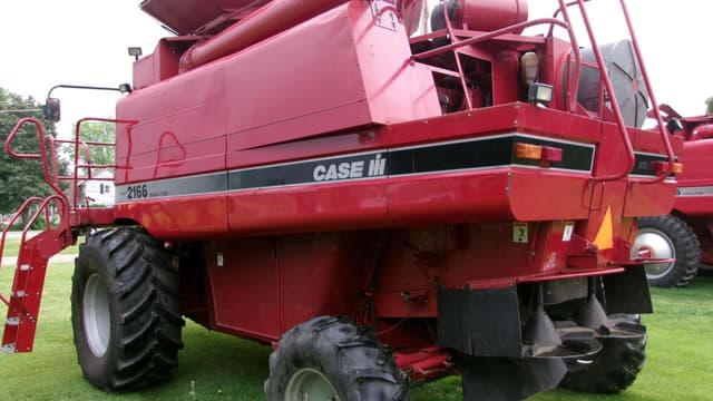 Image of Case IH 2166 equipment image 2