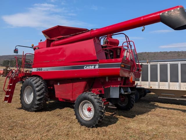 Image of Case IH 2166 equipment image 2