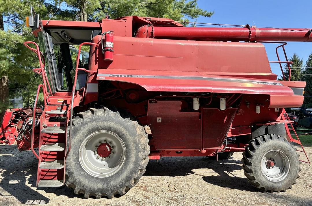 Image of Case IH 2166 Primary image