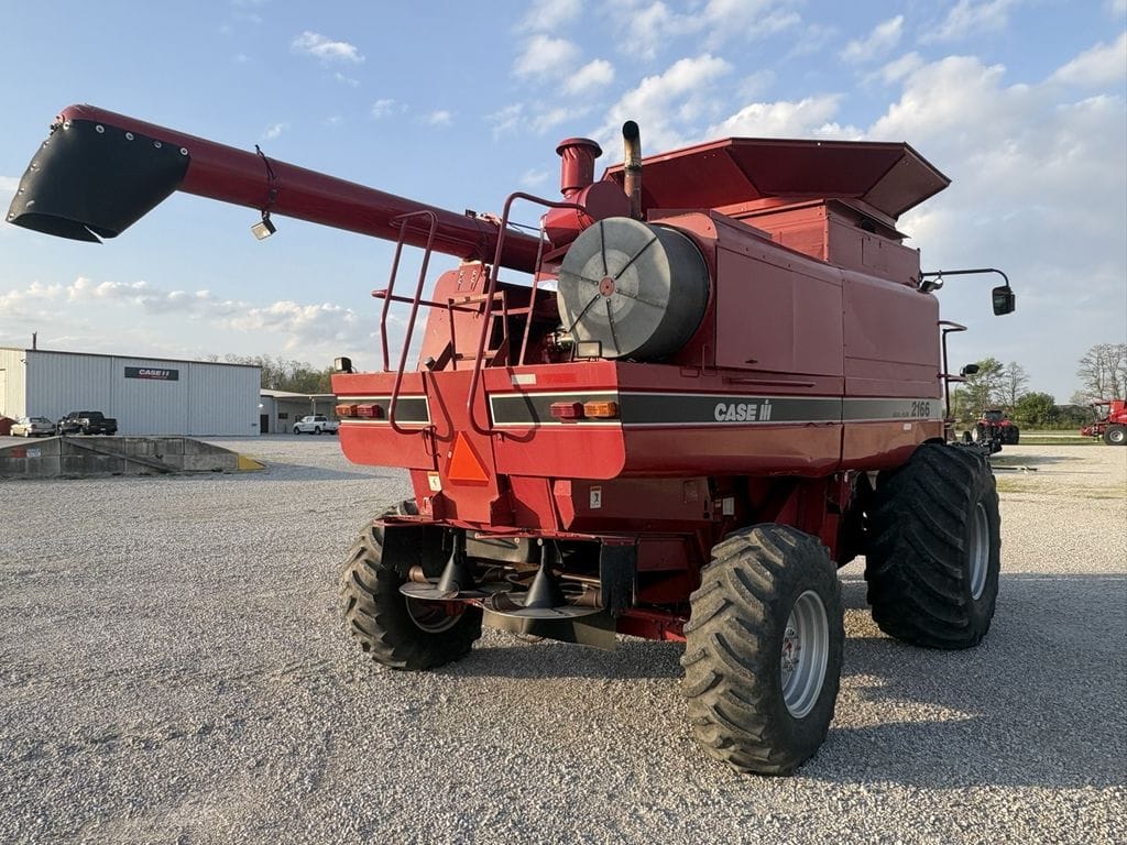 1997 Case IH 2166 Equipment Image0