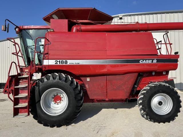 Image of Case IH 2188 equipment image 2