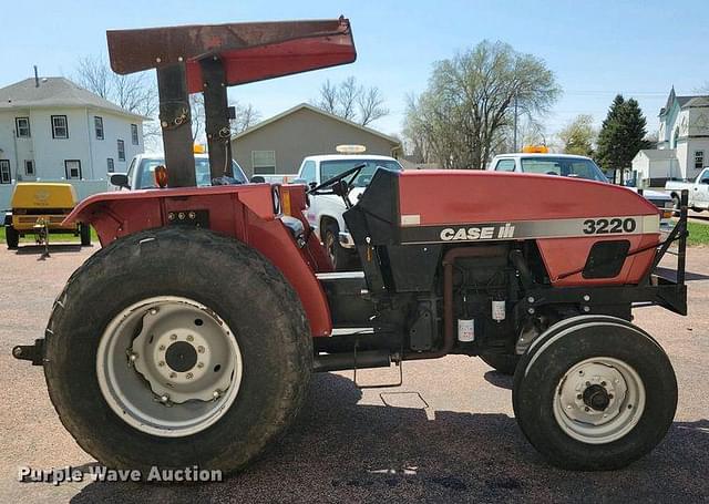 Image of Case IH 3220 equipment image 3