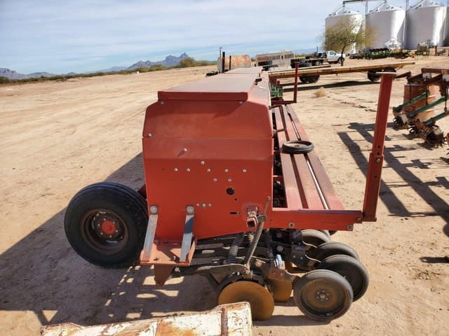 Image of Case IH 5400 equipment image 3