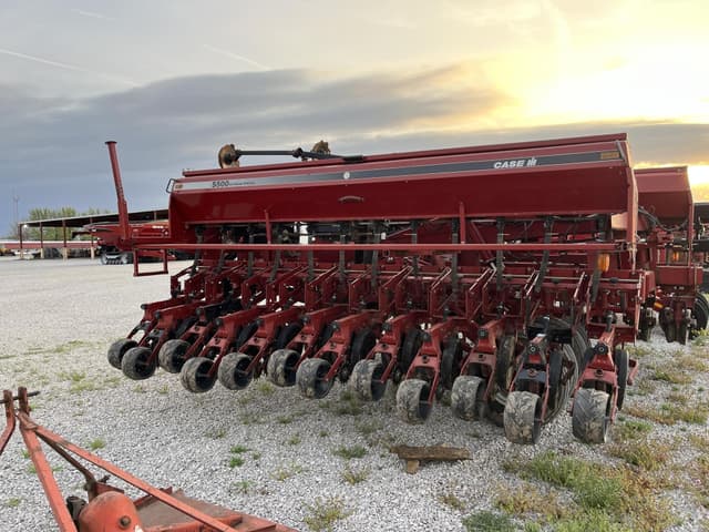 Image of Case IH 5500 equipment image 2